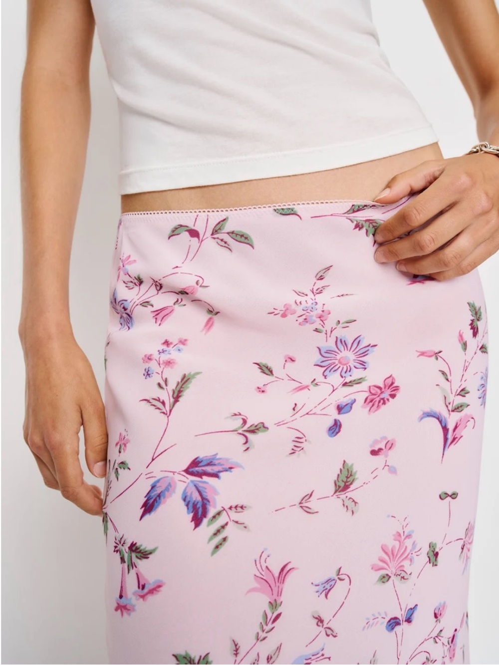 Reformation Laylah Skirt in Stella, Size 8 - NWT - Picture 3 of 6
